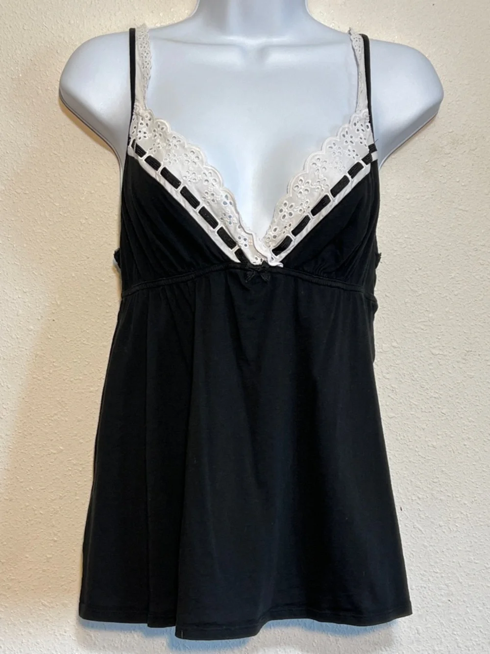 Victoria's Secret Black Babydoll Camisole with Lace Trim Size Medium